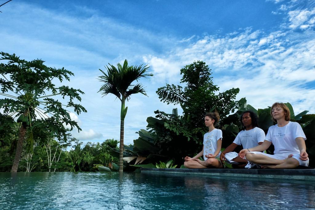 Resort Puri Taman Sari 3*